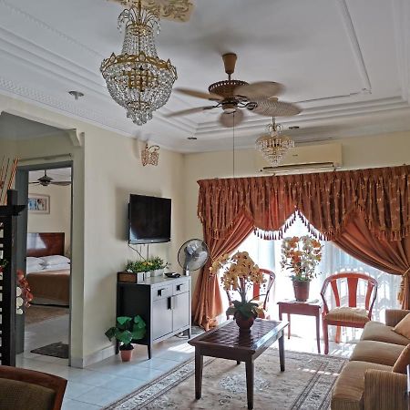 Ainis Guest House In Vista Amani Condominium Куала-Лумпур Экстерьер фото