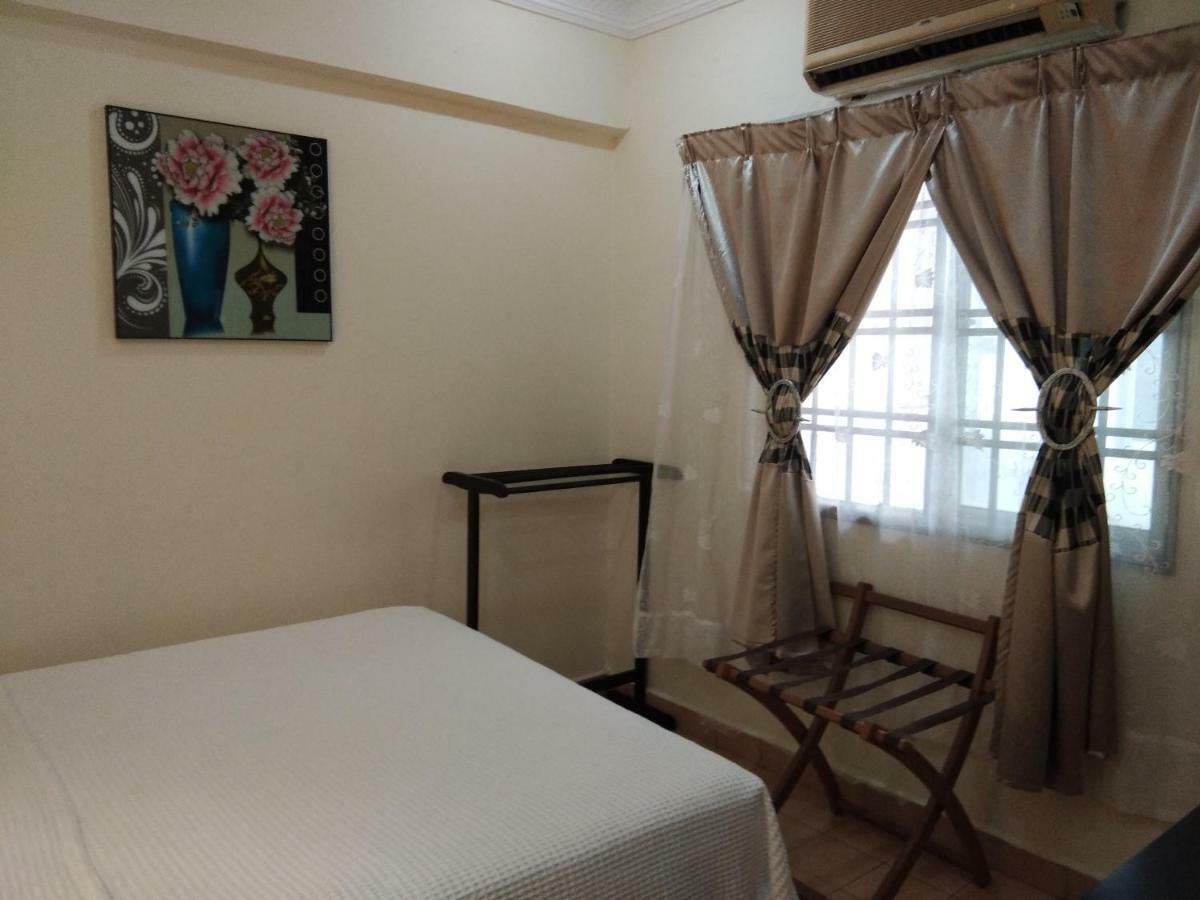 Ainis Guest House In Vista Amani Condominium Куала-Лумпур Экстерьер фото