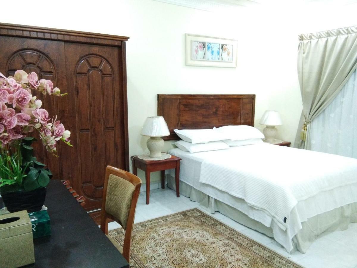 Ainis Guest House In Vista Amani Condominium Куала-Лумпур Экстерьер фото