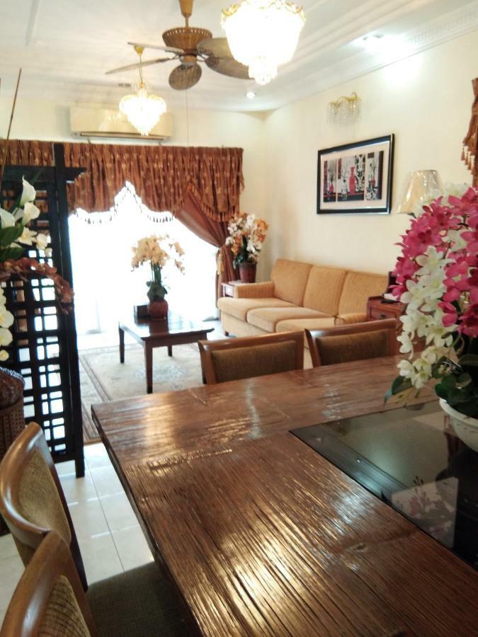 Ainis Guest House In Vista Amani Condominium Куала-Лумпур Экстерьер фото