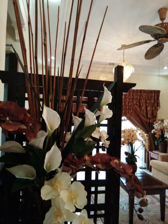 Ainis Guest House In Vista Amani Condominium Куала-Лумпур Экстерьер фото