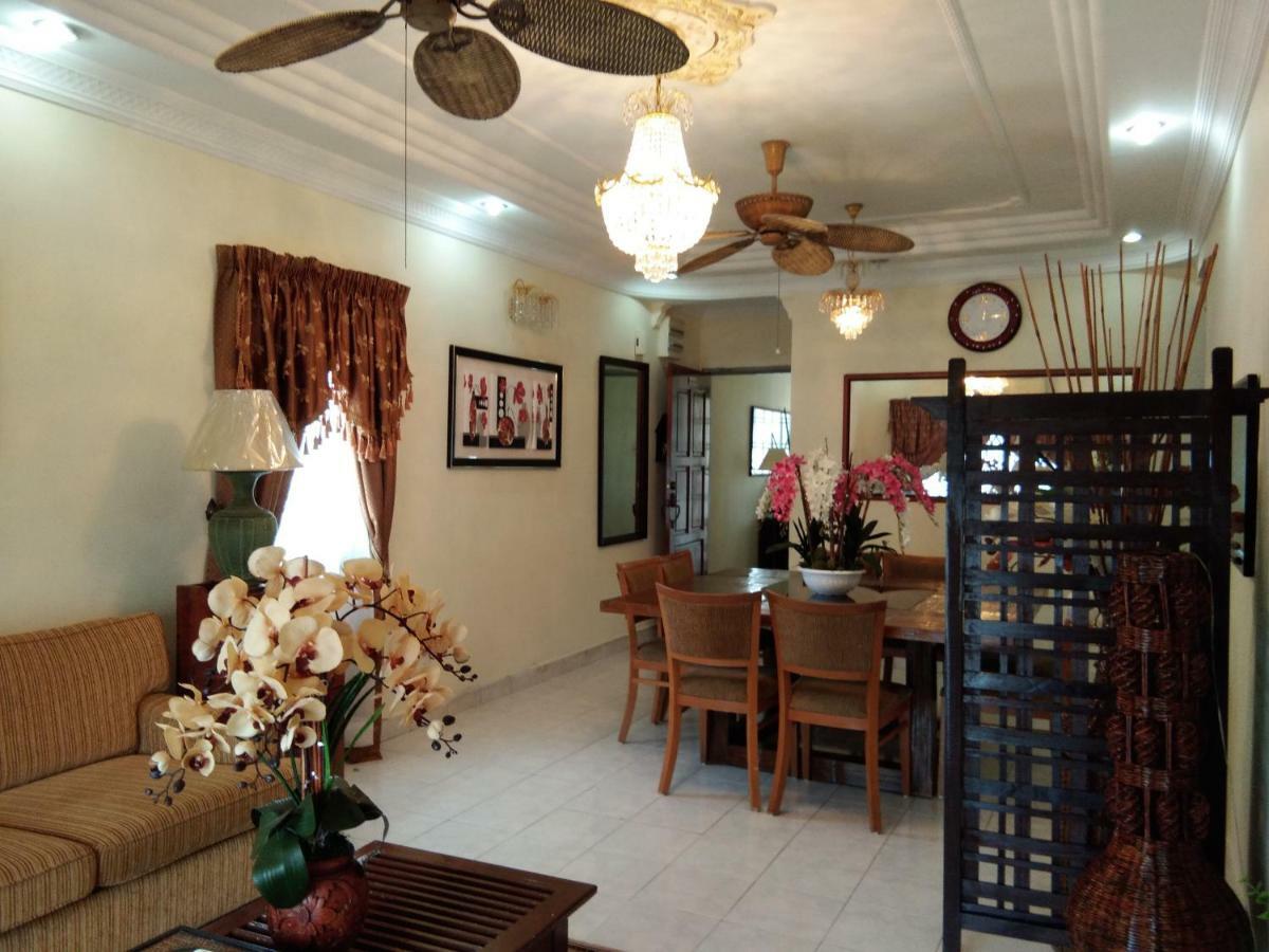 Ainis Guest House In Vista Amani Condominium Куала-Лумпур Экстерьер фото