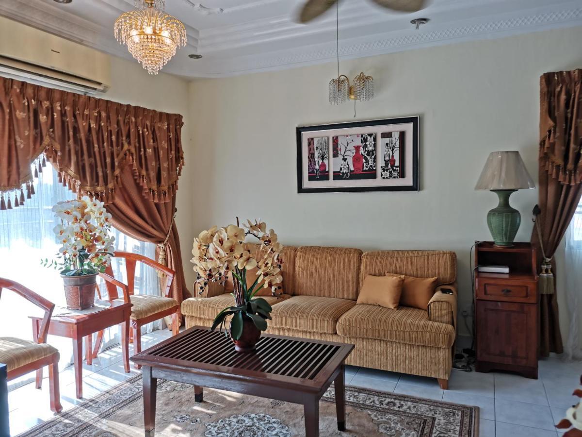Ainis Guest House In Vista Amani Condominium Куала-Лумпур Экстерьер фото