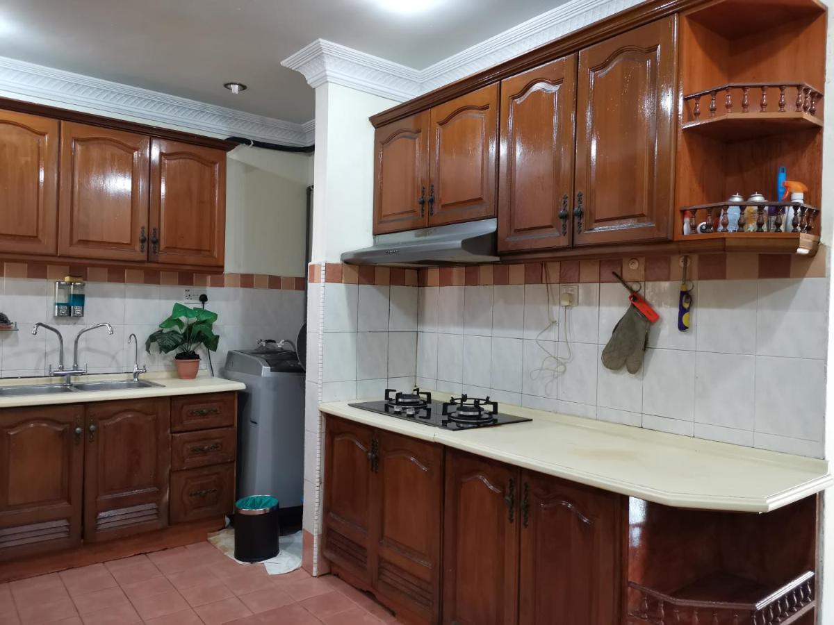 Ainis Guest House In Vista Amani Condominium Куала-Лумпур Экстерьер фото