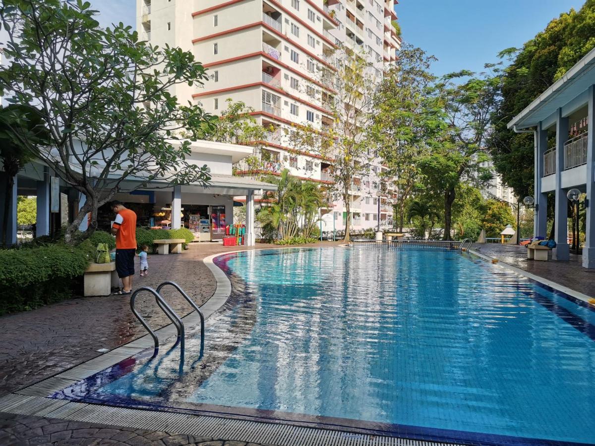 Ainis Guest House In Vista Amani Condominium Куала-Лумпур Экстерьер фото