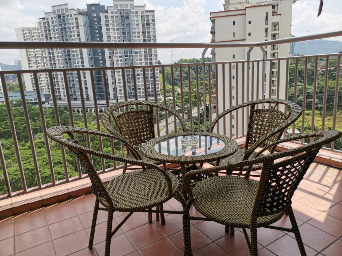 Ainis Guest House In Vista Amani Condominium Куала-Лумпур Экстерьер фото
