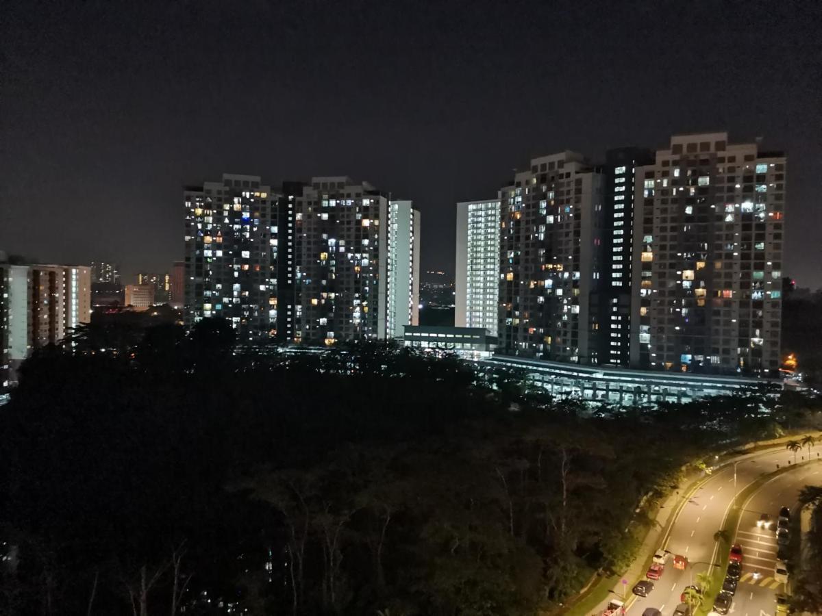 Ainis Guest House In Vista Amani Condominium Куала-Лумпур Экстерьер фото
